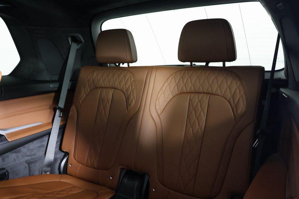 new 2026 BMW X7 car, priced at $122,565