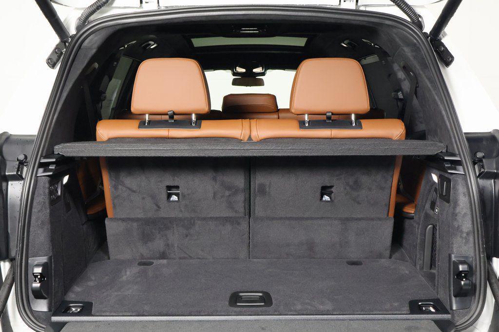 new 2026 BMW X7 car, priced at $122,565