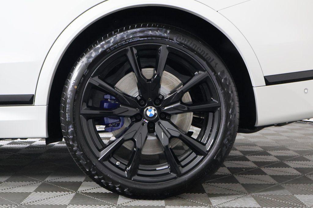 new 2026 BMW X7 car, priced at $122,565