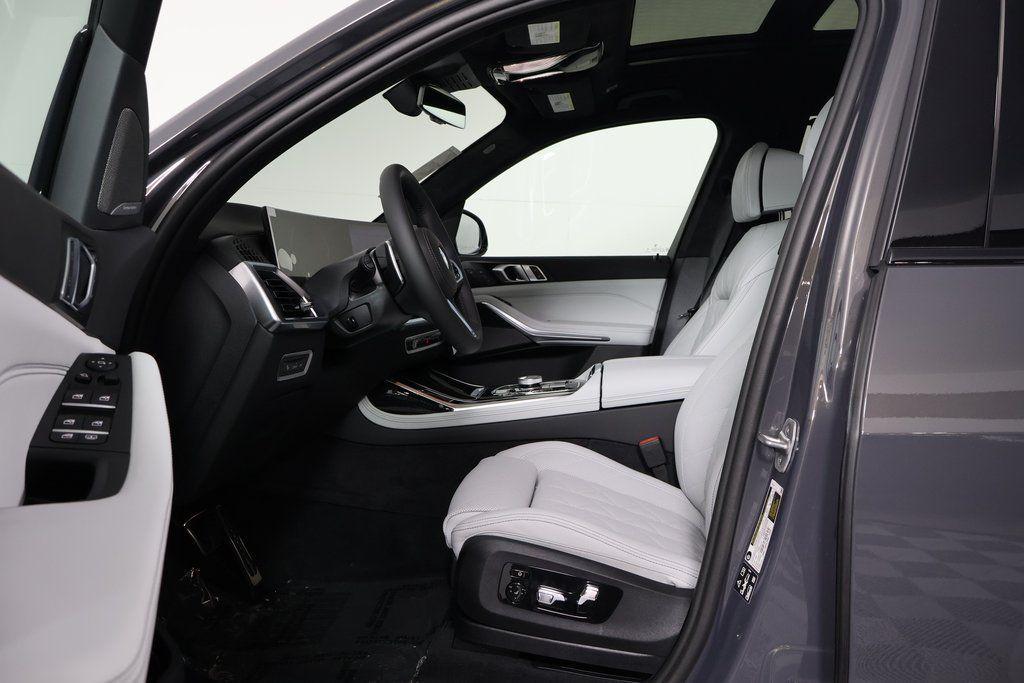 new 2026 BMW X7 car, priced at $104,215