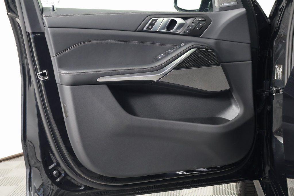 new 2026 BMW X7 car, priced at $121,890