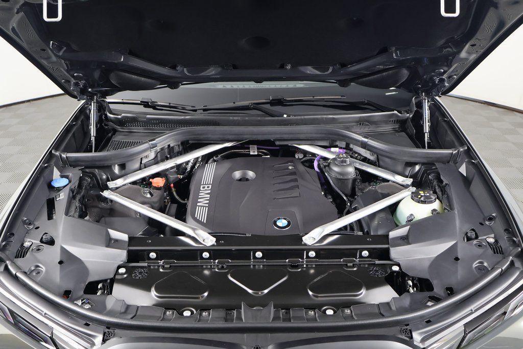 new 2026 BMW X7 car, priced at $104,215