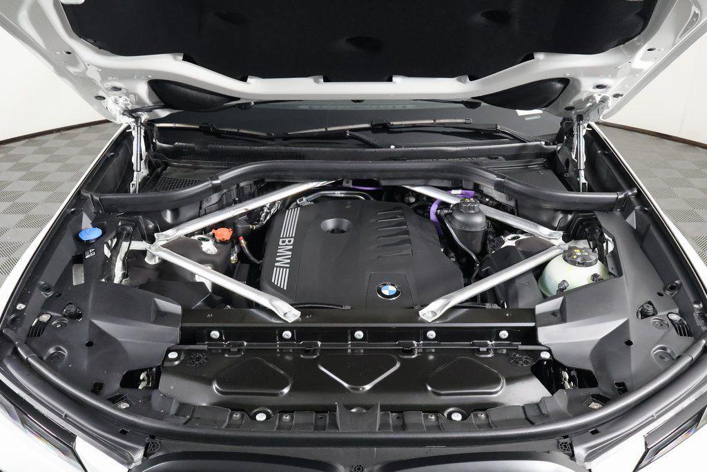 new 2026 BMW X7 car, priced at $99,865