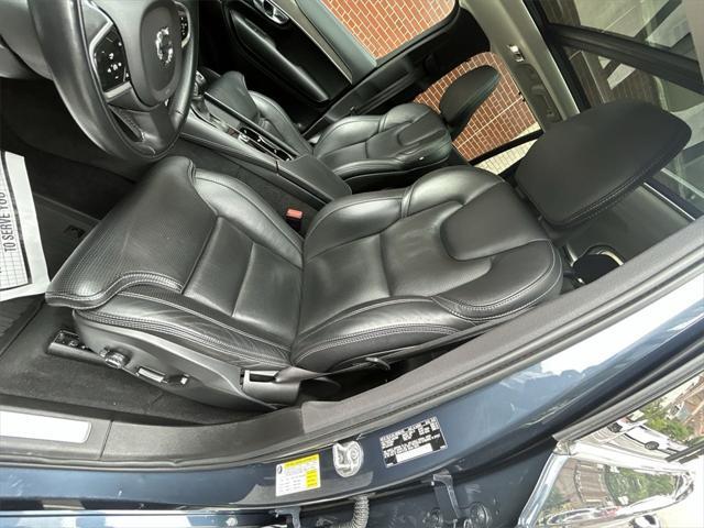 used 2022 Volvo XC90 car, priced at $47,895