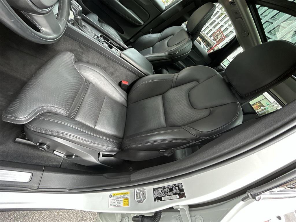 used 2021 Volvo XC60 car, priced at $29,993