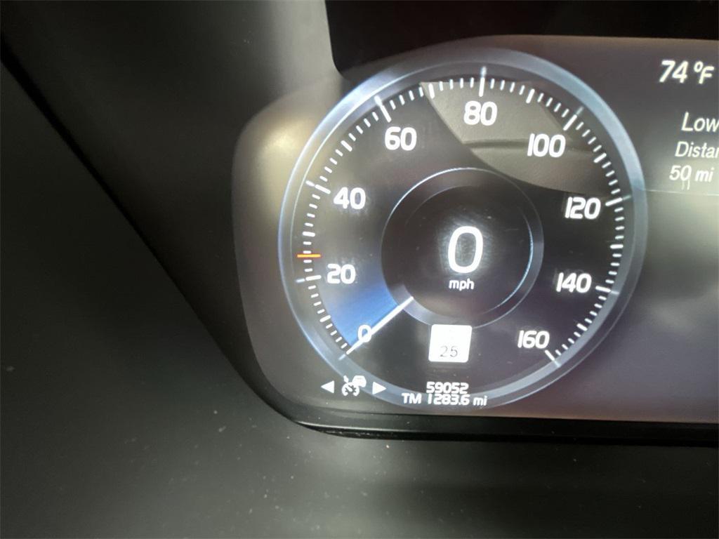 used 2021 Volvo XC60 car, priced at $29,993