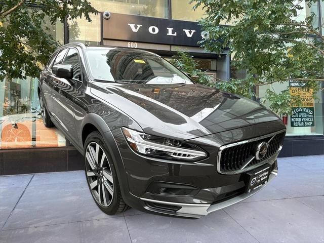 used 2022 Volvo V90 Cross Country car, priced at $49,995