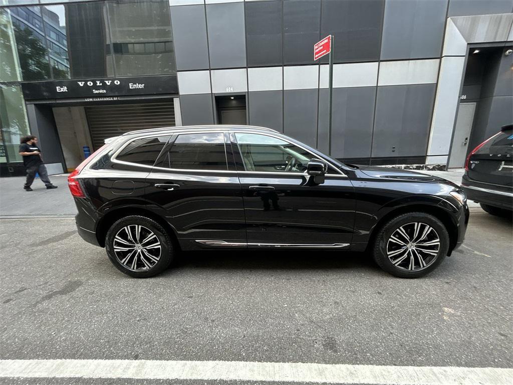 used 2022 Volvo XC60 car, priced at $37,504