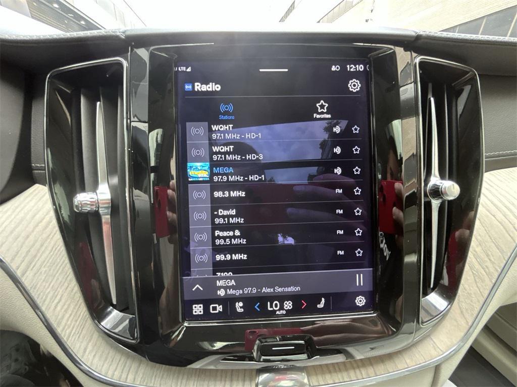 used 2022 Volvo XC60 car, priced at $37,504