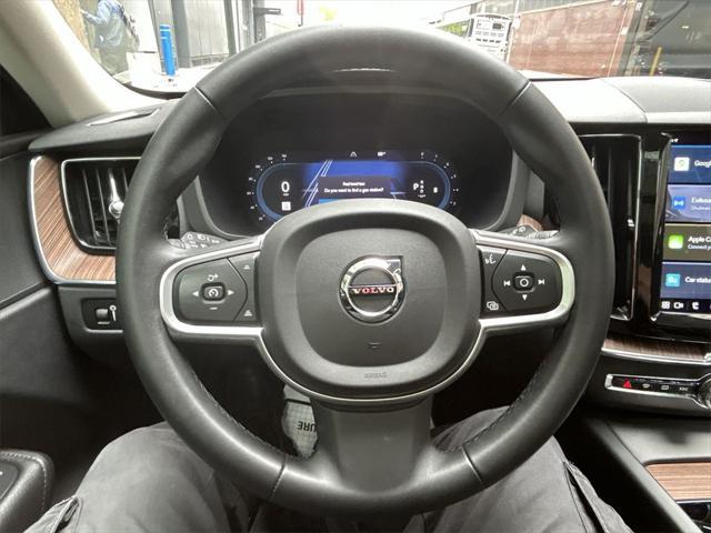 used 2022 Volvo XC60 car, priced at $36,995