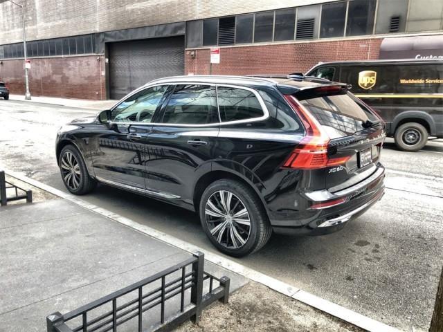 used 2022 Volvo XC60 car, priced at $40,695
