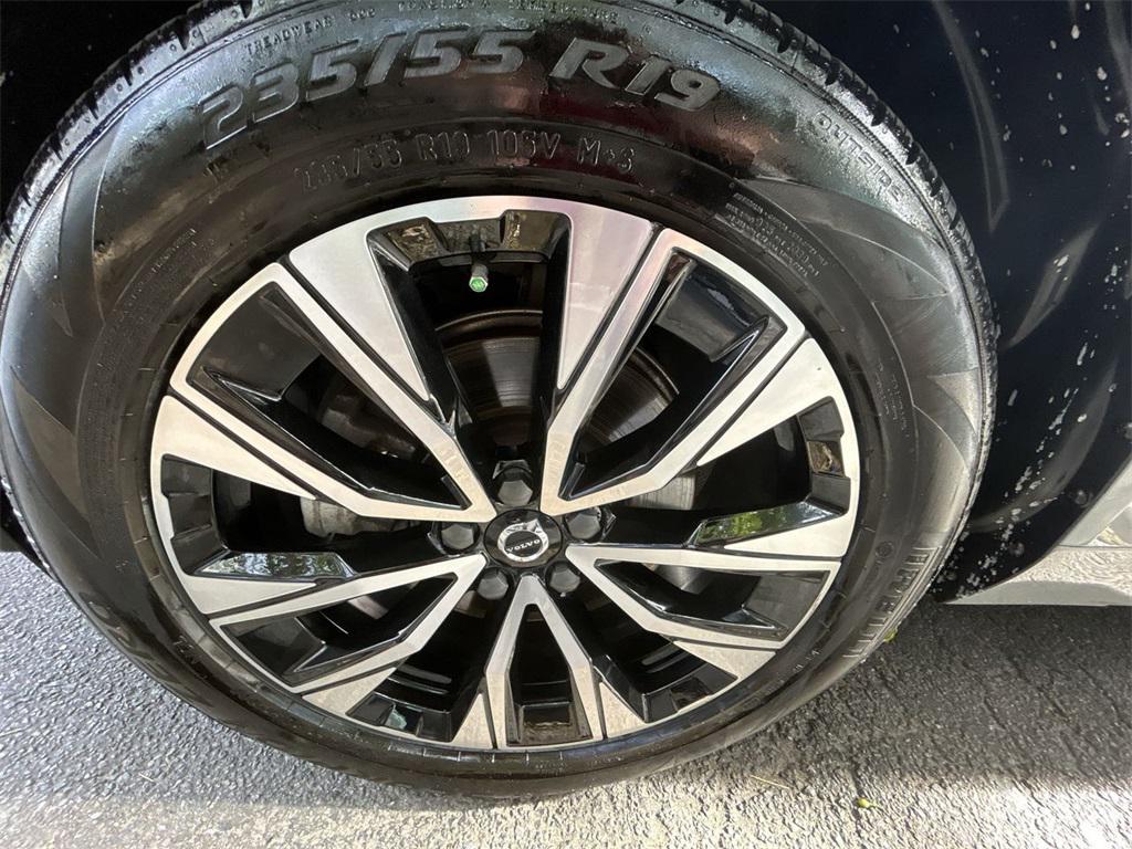 used 2024 Volvo XC60 car, priced at $39,799