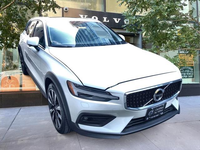 used 2022 Volvo V60 Cross Country car, priced at $32,995