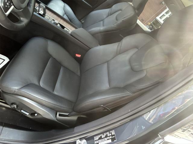 used 2022 Volvo XC60 car, priced at $35,995