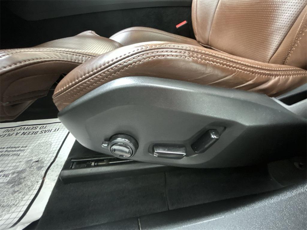 used 2021 Volvo XC60 car, priced at $32,375