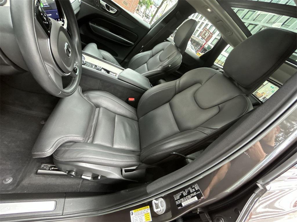 used 2022 Volvo XC60 car, priced at $36,581