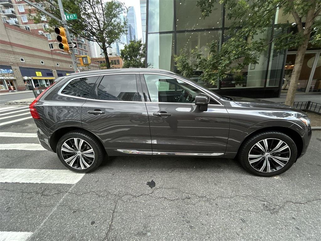 used 2022 Volvo XC60 car, priced at $36,581