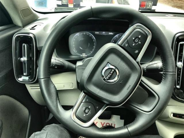 used 2021 Volvo XC40 car, priced at $35,985
