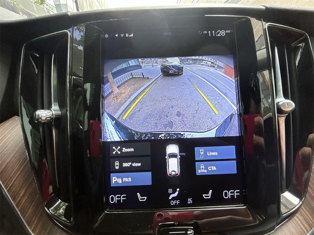 used 2021 Volvo XC60 car, priced at $27,494