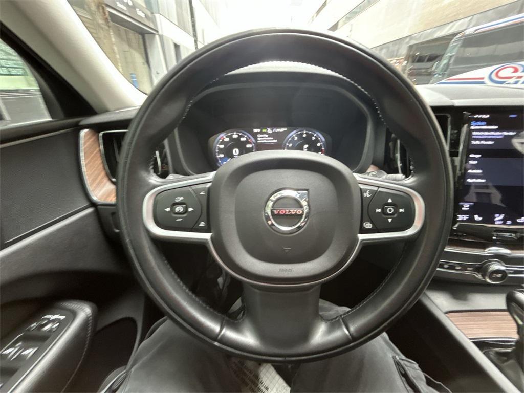 used 2021 Volvo XC60 car, priced at $27,494