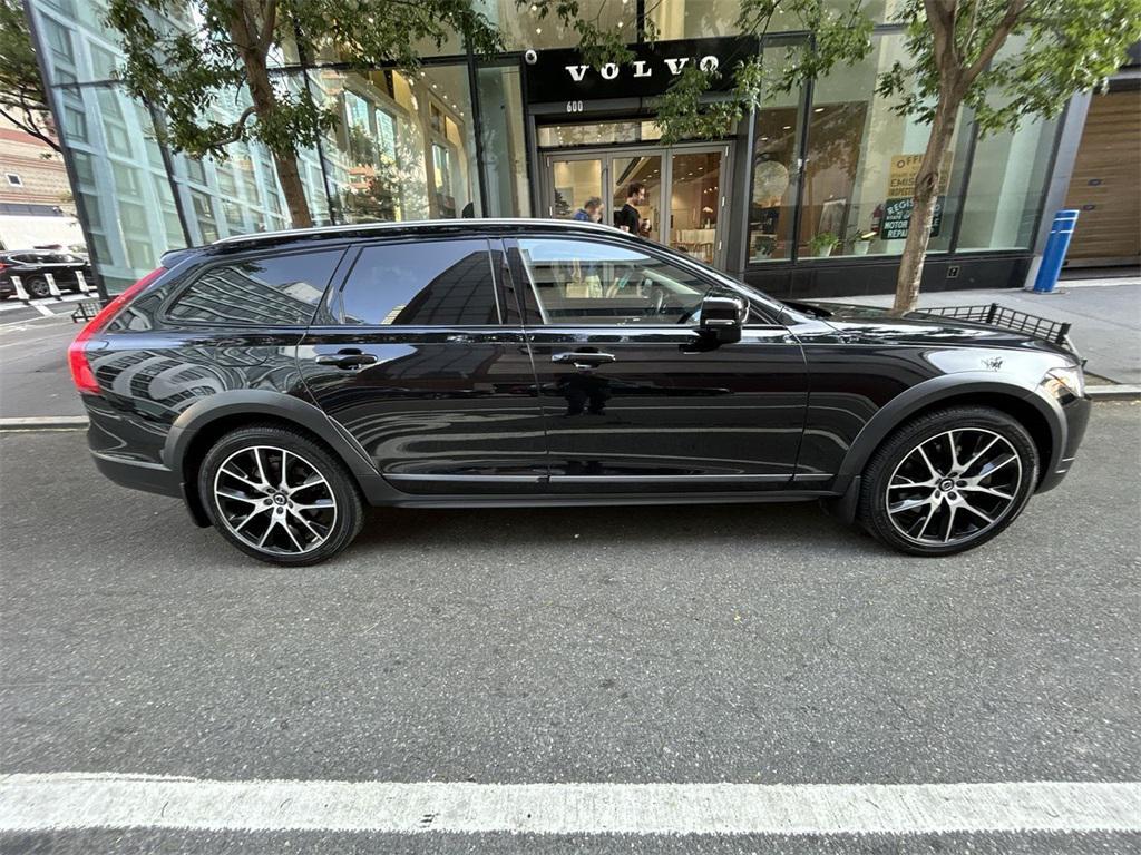 used 2020 Volvo V90 Cross Country car, priced at $28,795