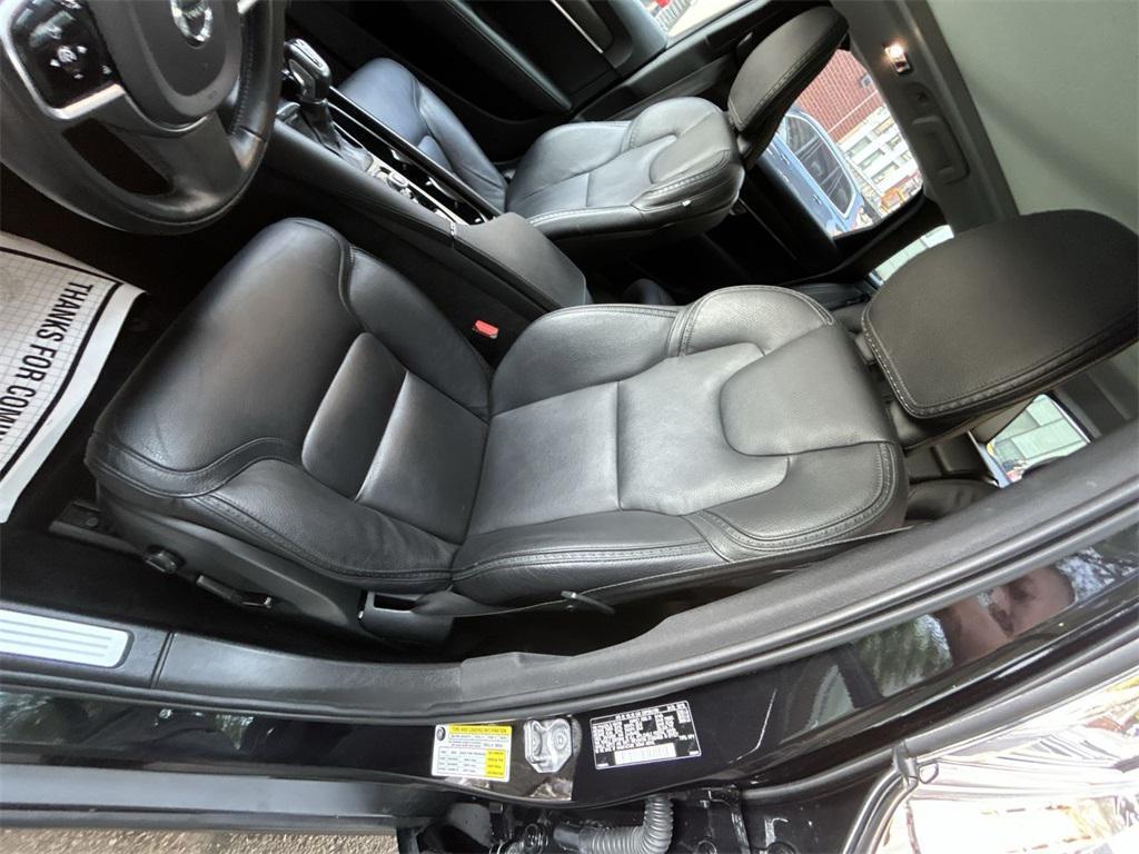 used 2020 Volvo V90 Cross Country car, priced at $28,795