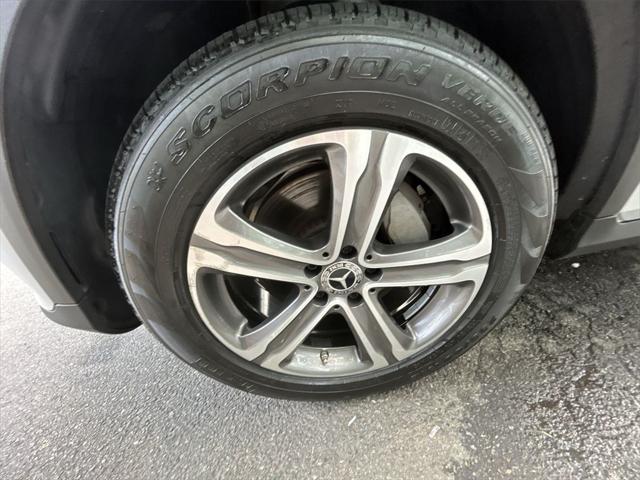 used 2019 Mercedes-Benz GLC 300 car, priced at $20,250