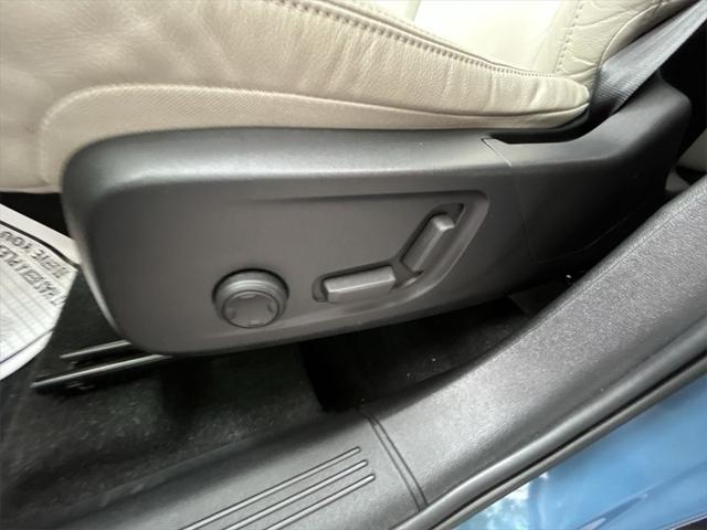 used 2023 Volvo XC40 car, priced at $35,495