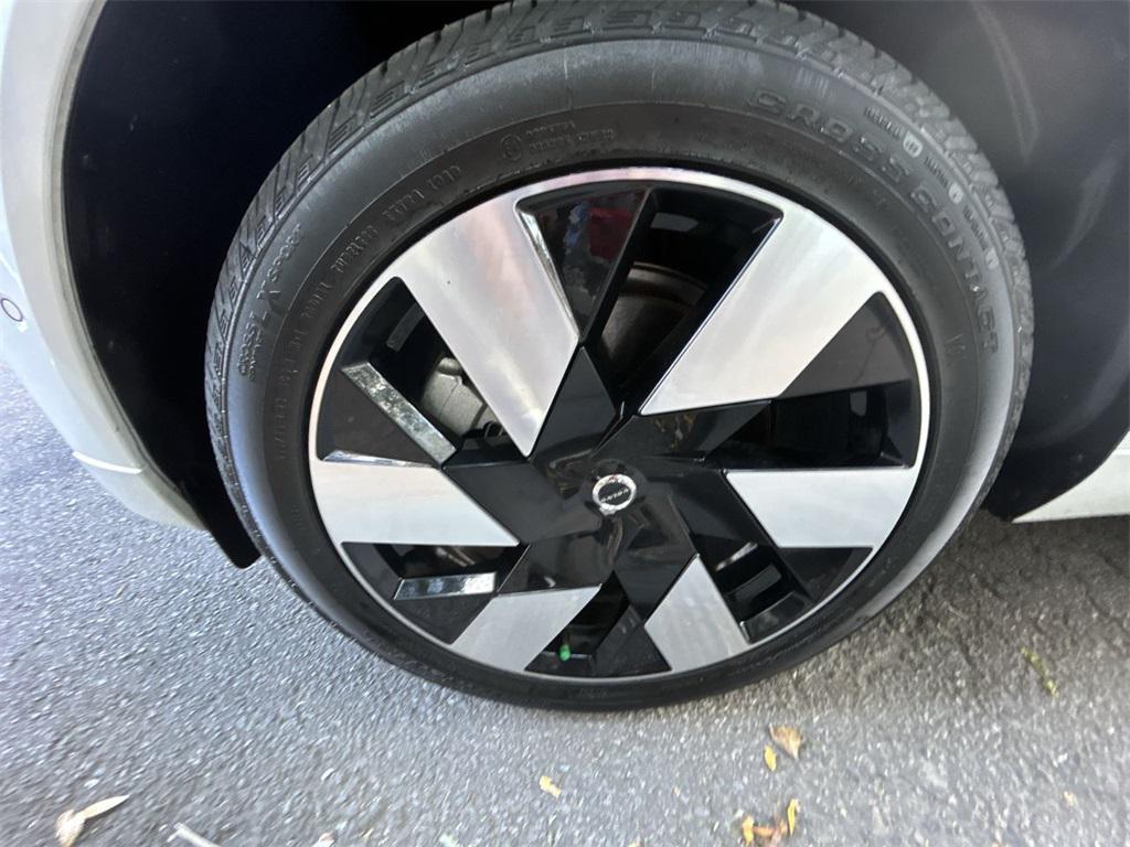 used 2025 Volvo XC60 Plug-In Hybrid car, priced at $59,995