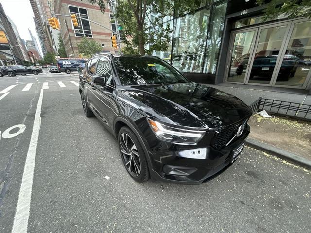 used 2022 Volvo XC40 car, priced at $30,105