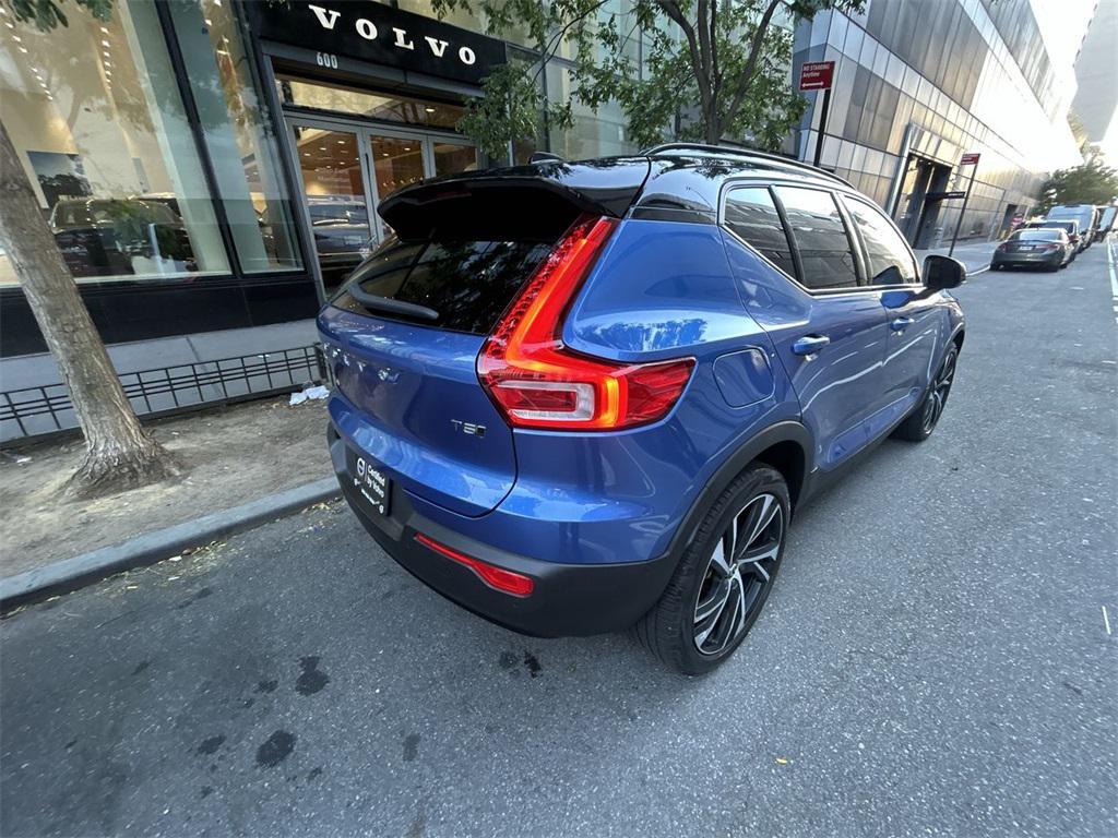 used 2021 Volvo XC40 car, priced at $25,935
