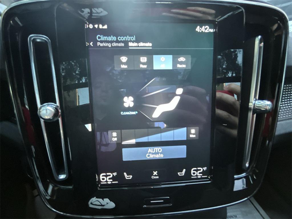 used 2021 Volvo XC40 car, priced at $25,935