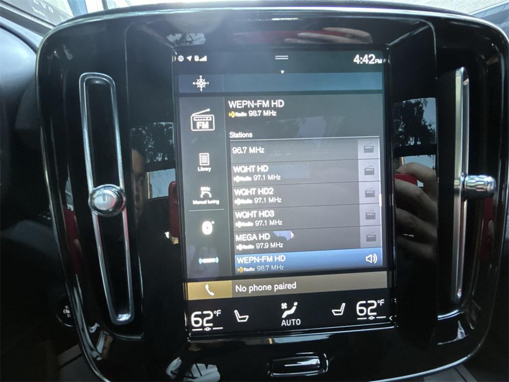 used 2021 Volvo XC40 car, priced at $25,935
