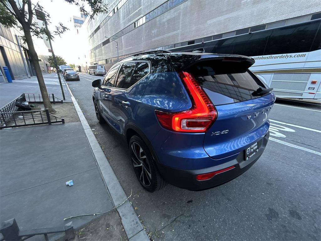 used 2021 Volvo XC40 car, priced at $25,935