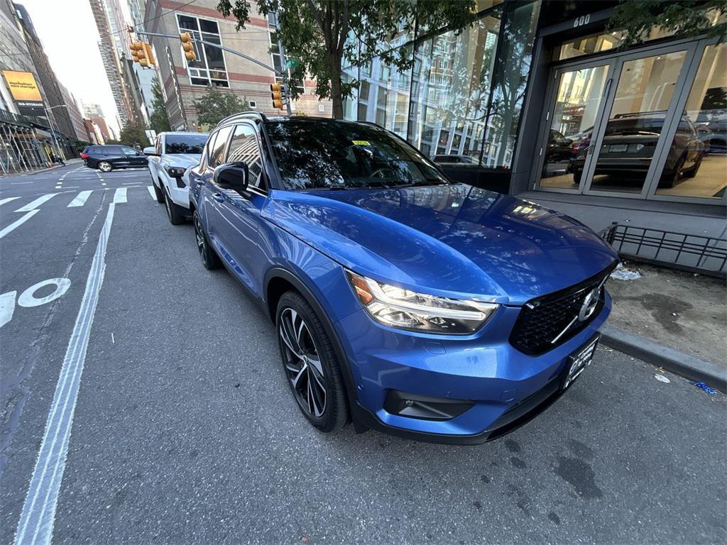 used 2021 Volvo XC40 car, priced at $25,935