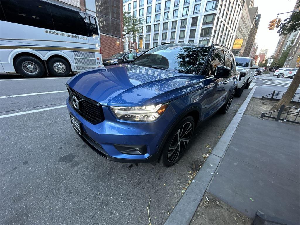 used 2021 Volvo XC40 car, priced at $25,935
