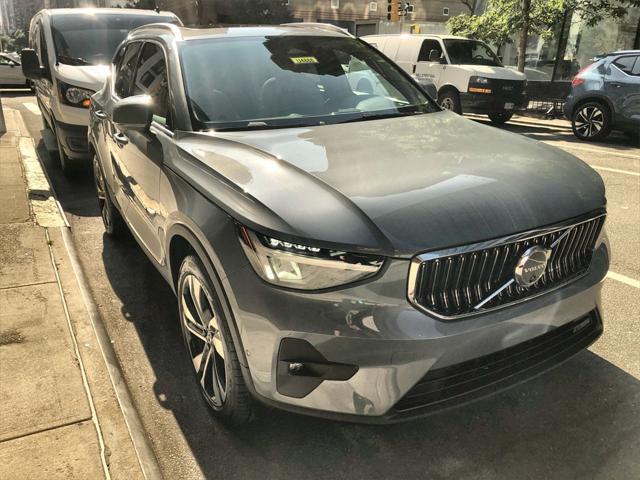 used 2023 Volvo XC40 car, priced at $37,888