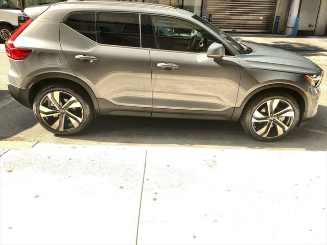 used 2023 Volvo XC40 car, priced at $37,888