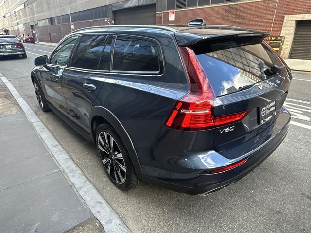 used 2022 Volvo V60 Cross Country car, priced at $37,695