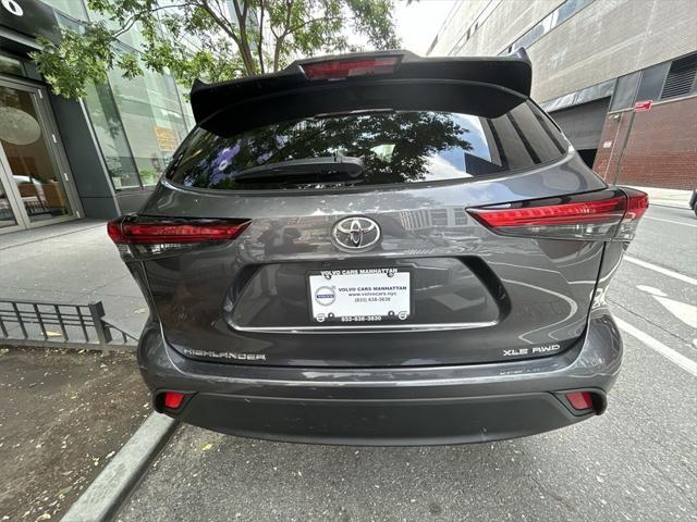 used 2022 Toyota Highlander car, priced at $37,595