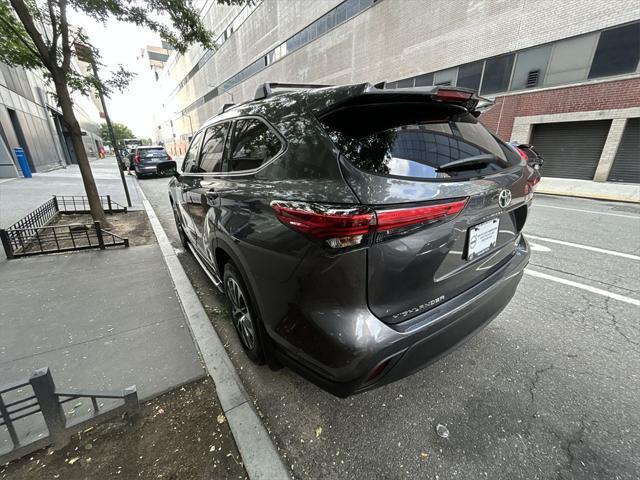 used 2022 Toyota Highlander car, priced at $37,595