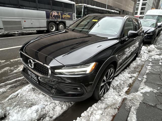 used 2022 Volvo V60 Cross Country car, priced at $39,995