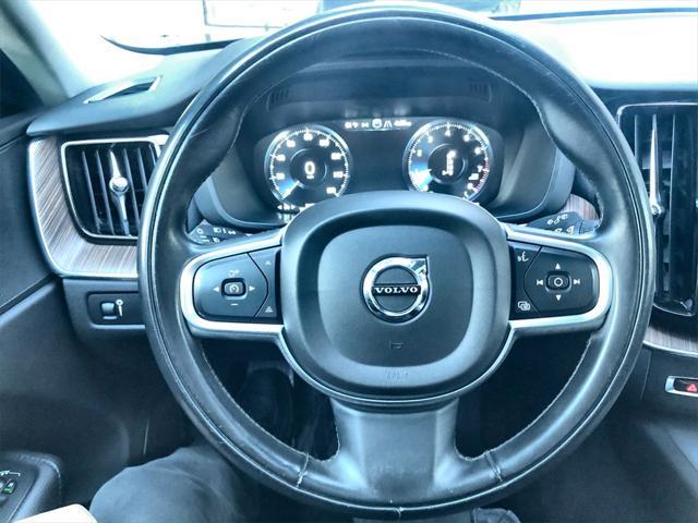 used 2021 Volvo XC60 car, priced at $32,595