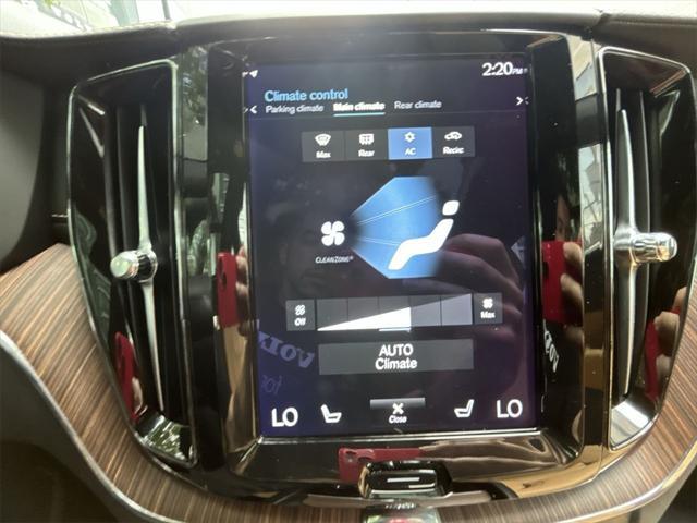used 2021 Volvo XC60 car, priced at $34,809
