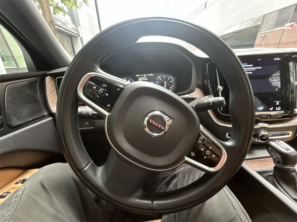 used 2021 Volvo XC60 car, priced at $33,380