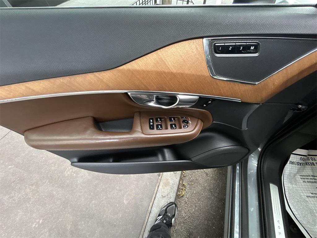used 2018 Volvo XC90 car, priced at $25,994