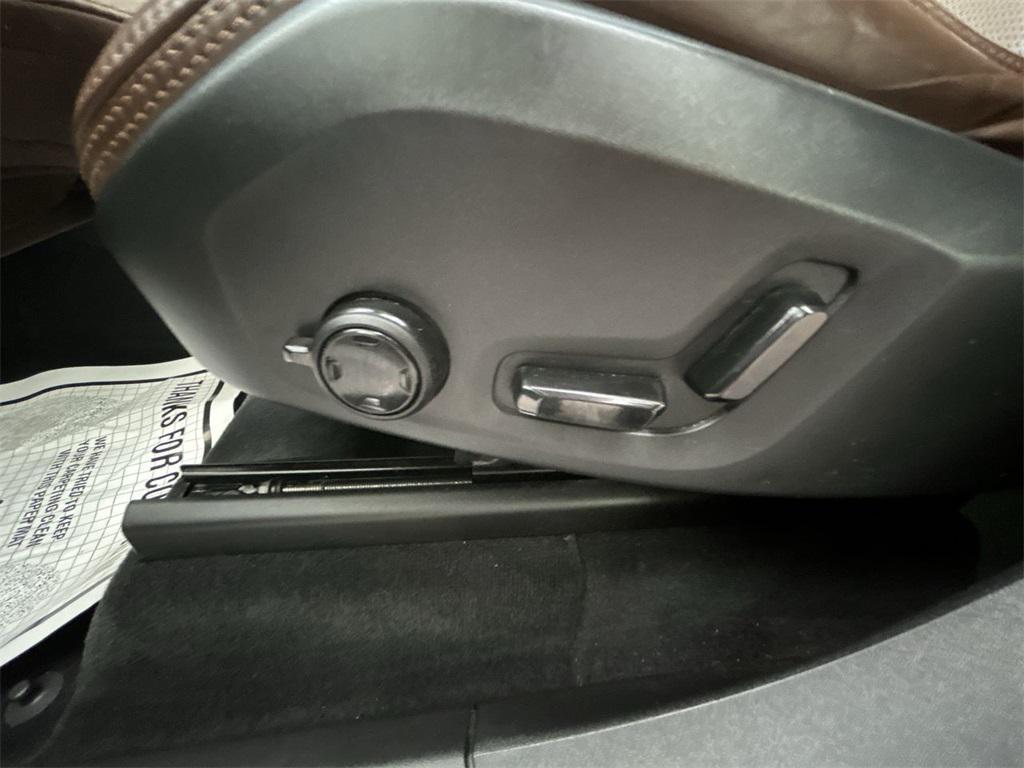 used 2018 Volvo XC90 car, priced at $25,994