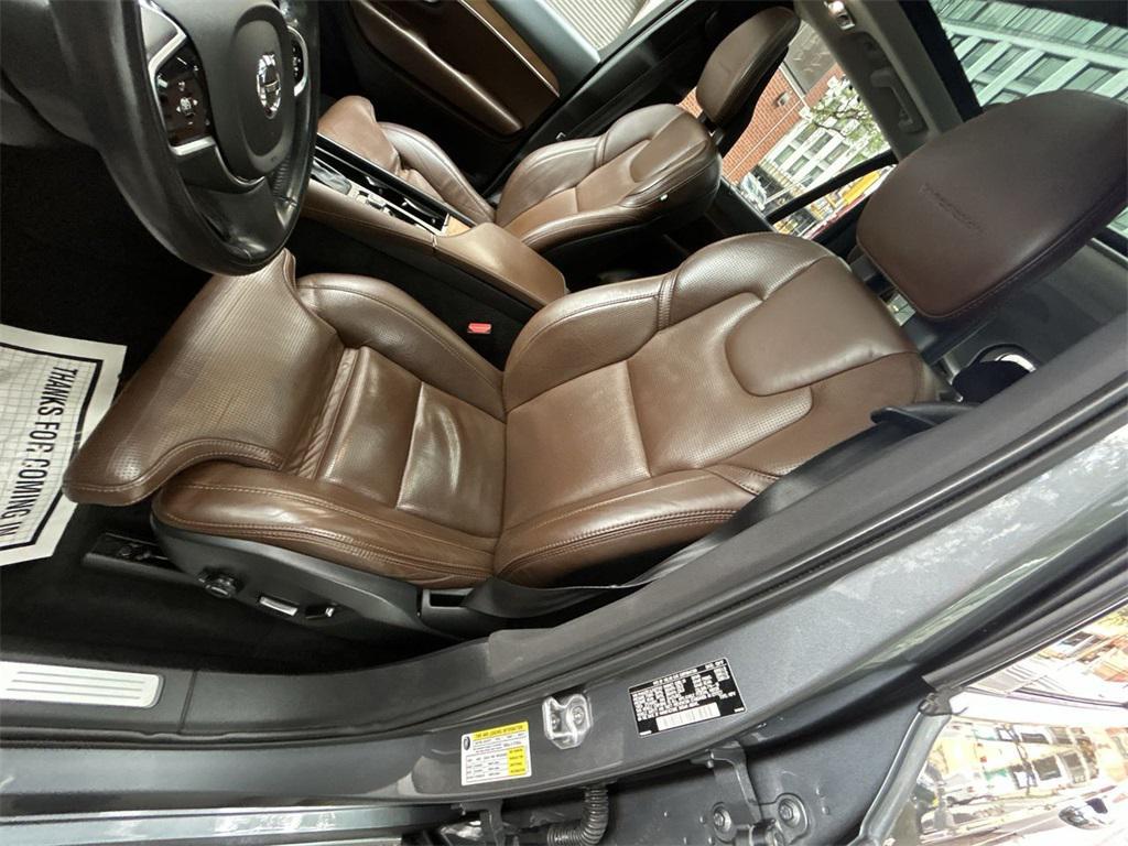 used 2018 Volvo XC90 car, priced at $25,994