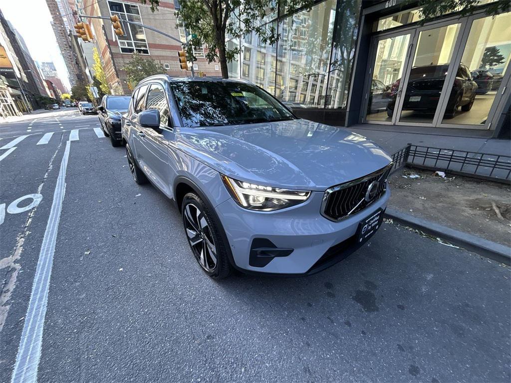 used 2025 Volvo XC40 car, priced at $39,998