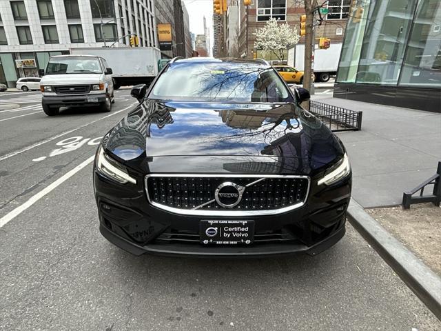 used 2022 Volvo V60 Cross Country car, priced at $37,995